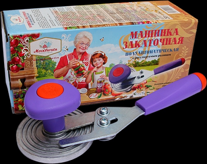 Машинка закаточная Москвичка улитка в коробке